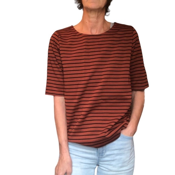 B. Young Boxy Rusty Tee Striped Mid Length Sleeve Crew Neck - Picture 2 of 6